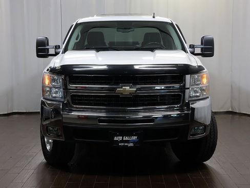 Used 2008 Chevrolet Silverado 2500 LTZ w/ Safety Package AWD/4WD image 5