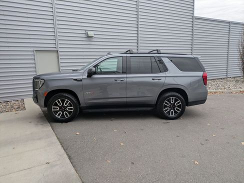 Used 2022 GMC Yukon AT4 image 2