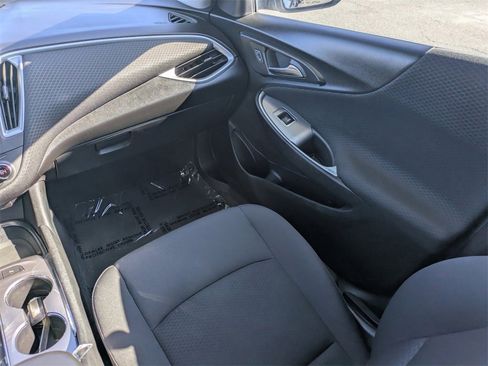 Used 2024 Chevrolet Malibu LT image 18