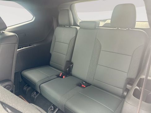 New 2026 GMC Acadia AT4 w/ Super Cruise Package AWD/4WD image 30