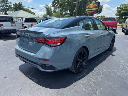 Used 2024 Nissan Sentra SR w/ SR Premium Package FWD image 6