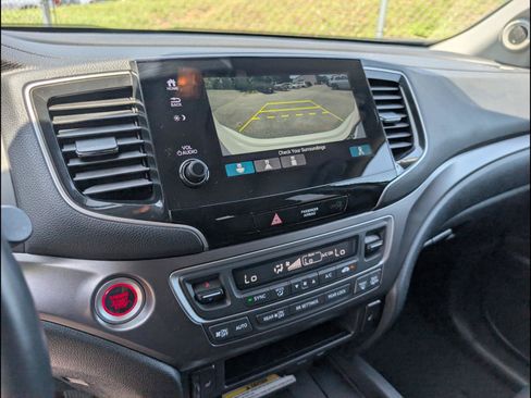 Used 2021 Honda Pilot Special Edition image 12