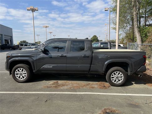 Used 2024 Toyota Tacoma SR5 image 5