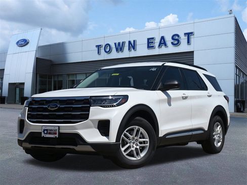 New 2025 Ford Explorer Active image 24