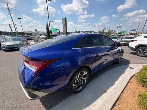 Certified 2026 Hyundai Elantra Limited FWD image 16