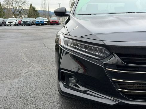 Used 2022 Honda Accord Sport image 9