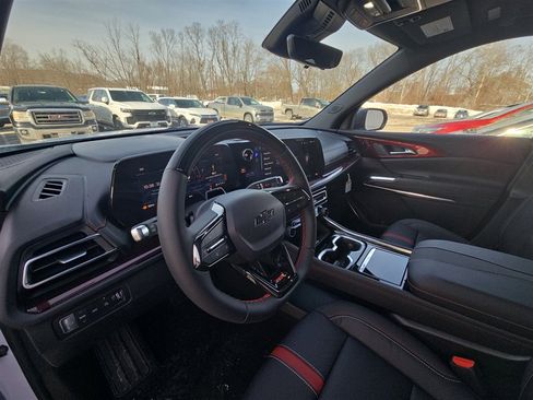 New 2026 Chevrolet Traverse RS image 10