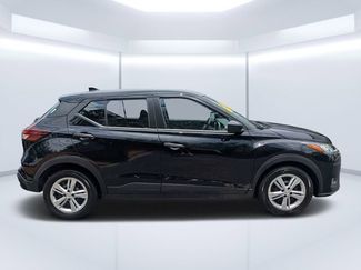 Used 2024 Nissan Kicks S FWD video 2