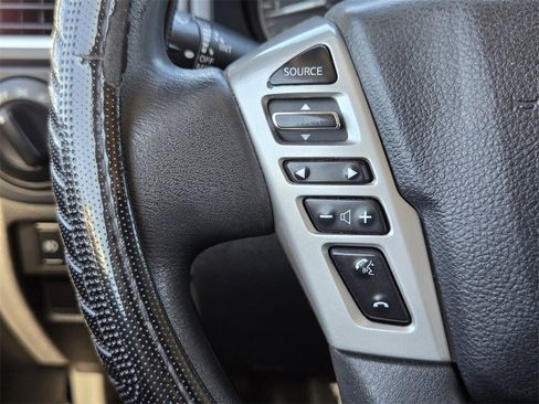 Used 2017 Nissan Titan S image 24