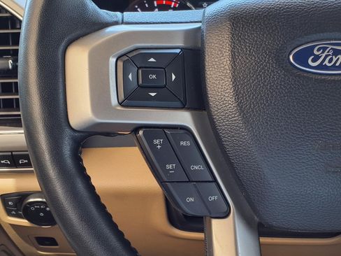 Used 2021 Ford F250 Lariat w/ Lariat Ultimate Package AWD/4WD image 24