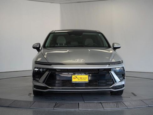 Used 2024 Hyundai Sonata SEL w/ Convenience Package FWD image 2