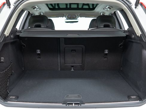 New 2026 Volvo XC60 B5 Ultra w/ Climate Package AWD/4WD image 10