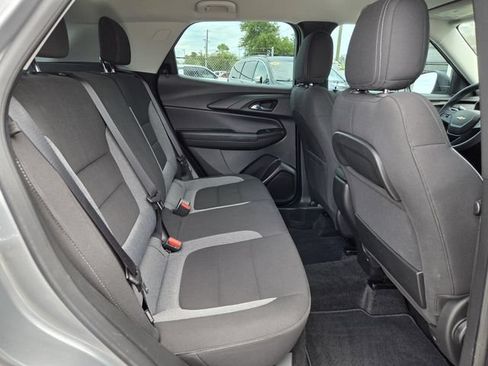 Used 2023 Chevrolet TrailBlazer LS AWD/4WD image 18