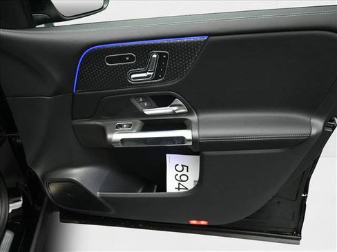 New 2026 Mercedes-Benz GLB 250 4MATIC image 29