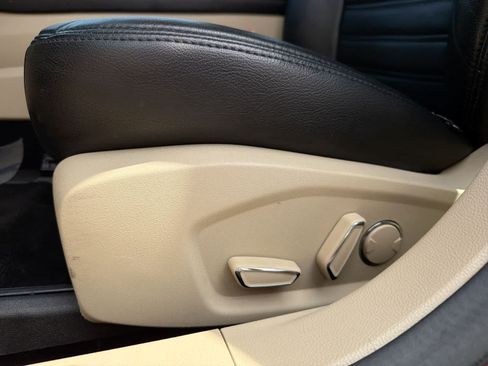 Used 2016 Ford Fusion SE FWD image 18