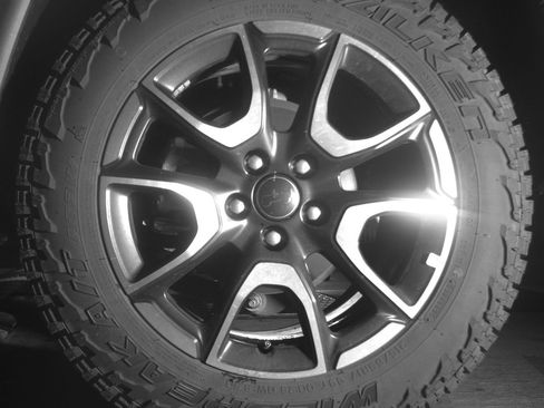 Used 2025 Jeep Compass Trailhawk image 14