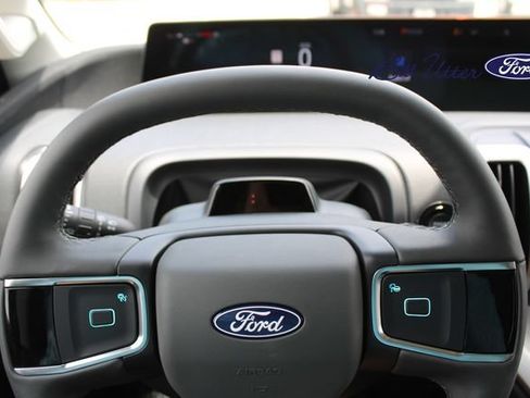 New 2027 Ford Expedition Active RWD image 16