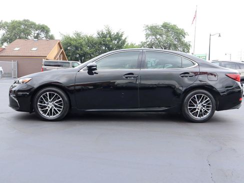 Used 2016 Lexus ES 350 w/ Luxury Package w/Wood Trim FWD image 2