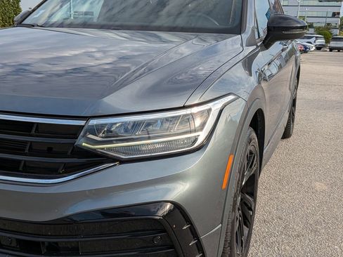 Certified 2023 Volkswagen Tiguan SE R-Line image 8