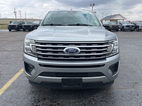 Used 2021 Ford Expedition Max XLT image 2