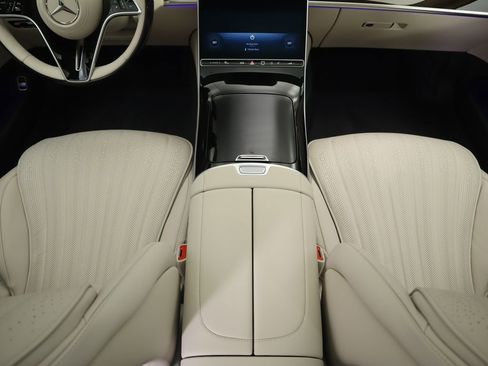 New 2026 Mercedes-Benz S 500 4MATIC image 18