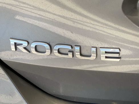 Used 2020 Nissan Rogue SV AWD/4WD image 11