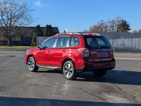 Used 2018 Subaru Forester 2.5i w/ Alloy Wheel Package image 8
