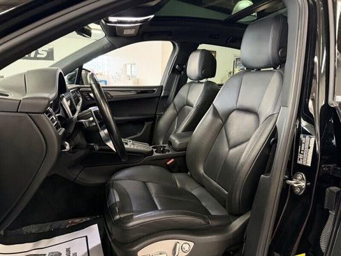 Used 2019 Porsche Macan S AWD/4WD image 18