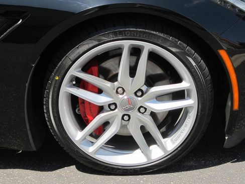 Used 2016 Chevrolet Corvette Stingray Coupe w/ 2LT Preferred Equipment Group RWD image 9