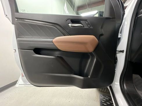 Certified 2024 GMC Canyon AT4 w/ Technology Package image 22