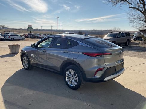 Used 2024 Buick Envista Preferred w/ Convenience I Package image 7