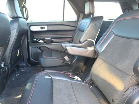 Used 2023 Ford Explorer ST-Line w/ Class IV Trailer Tow Package image 10