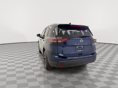 Certified 2025 Nissan Rogue SV w/ SV Premium Package image 9