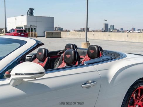 Used 2020 Bentley Continental GT V8 image 65