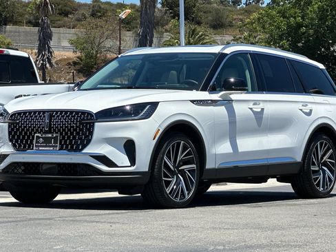 New 2026 Lincoln Aviator Reserve AWD/4WD image 7