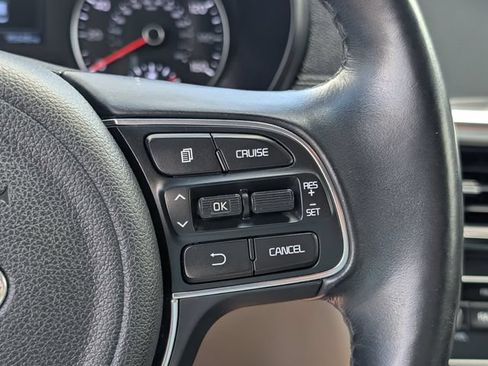 Used 2017 Kia Optima EX FWD image 20