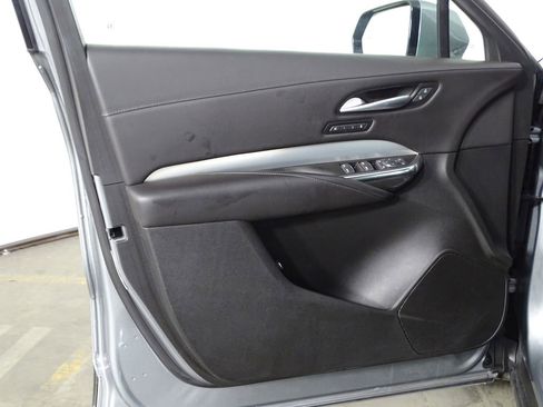 Used 2023 Cadillac XT4 Premium Luxury image 16