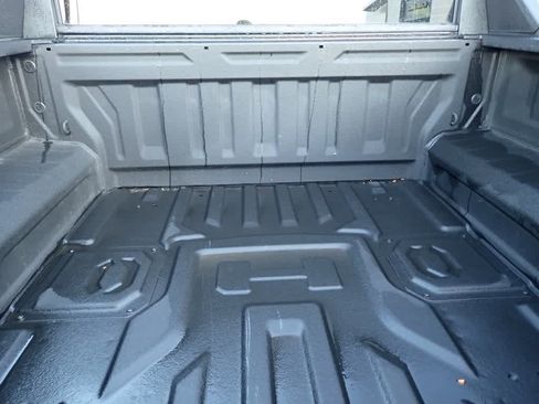 Used 2025 GMC Hummer EV 2X w/ Extreme Off-Road Package image 10