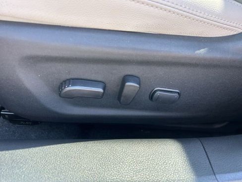 Used 2025 Nissan Altima 2.5 SL FWD image 16