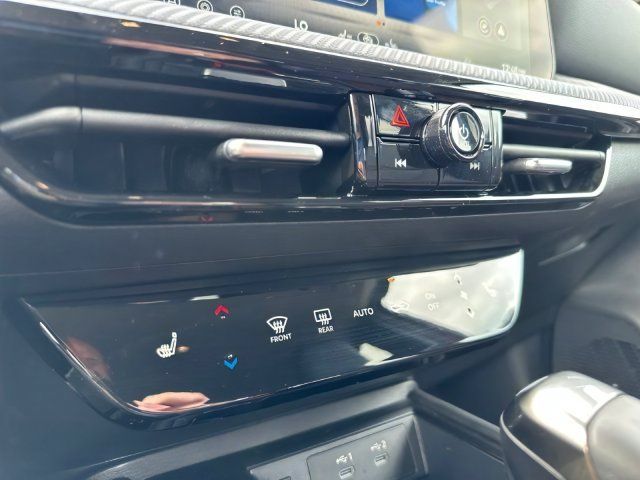 Certified 2026 Nissan Kicks SR w/ Cold Weather Package AWD/4WD image 30