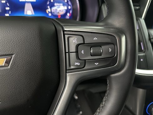 Used 2024 Chevrolet Suburban LT image 17