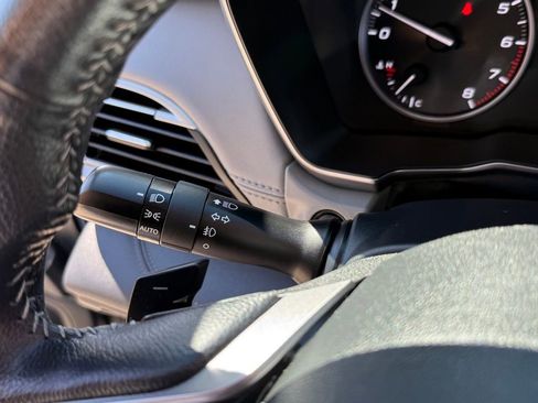 Used 2022 Subaru Outback Limited XT image 22