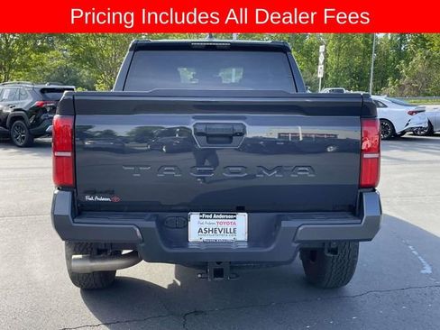 Used 2024 Toyota Tacoma TRD Off-Road AWD/4WD image 4