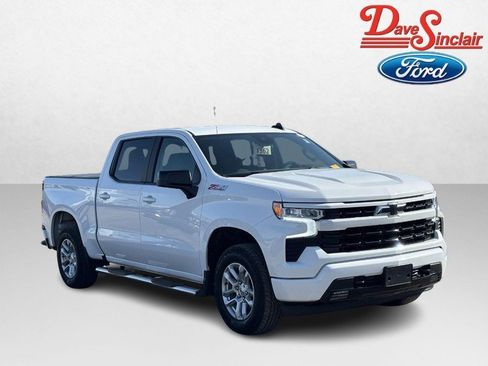 Used 2024 Chevrolet Silverado 1500 RST w/ Convenience Package II AWD/4WD image 4