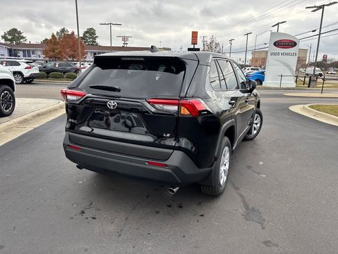 New 2025 Toyota RAV4 LE image 5