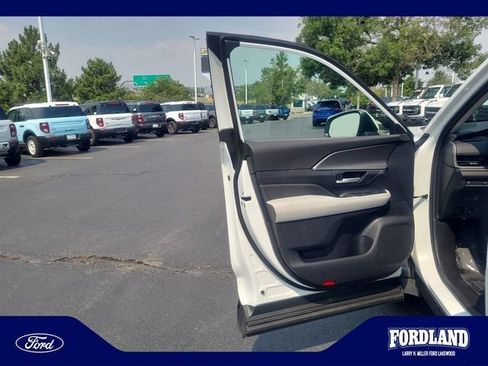 Used 2026 Toyota Grand Highlander AWD image 13