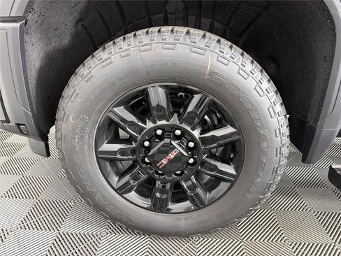 New 2026 GMC Sierra 2500 AT4 w/ AT4 Premium Plus Package AWD/4WD image 10