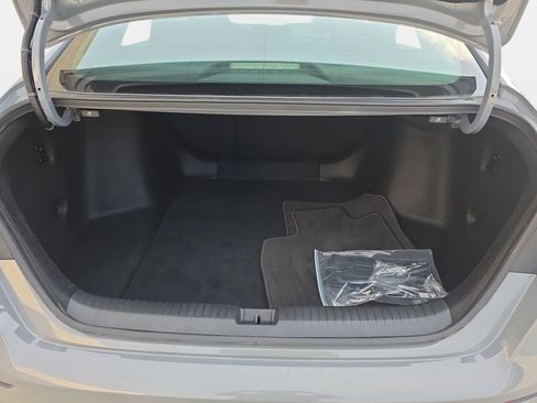 Used 2023 Honda Accord Sport image 12