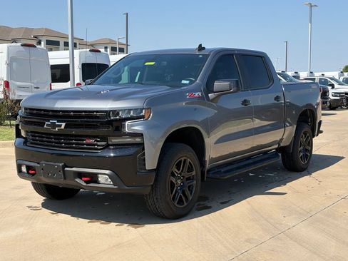 Used 2021 Chevrolet Silverado 1500 LT Trail Boss AWD/4WD image 3