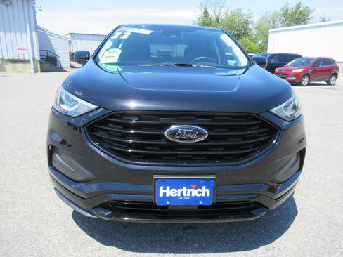 Used 2022 Ford Edge SE w/ Black Appearance Package AWD/4WD image 2